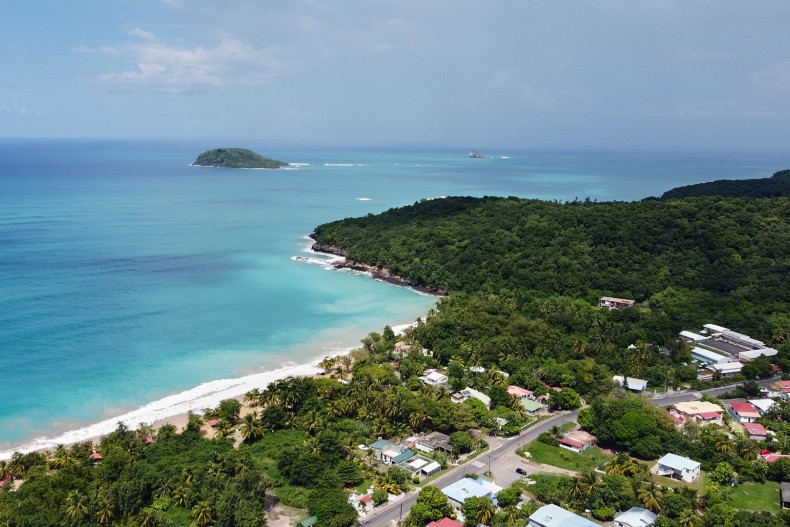 Villa Verte 2 chambres avec piscine privée KAZ COCO VERTE ENV 2.jpg